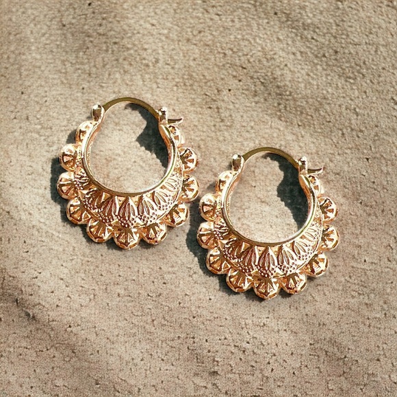 Filigree Goldfilled Hoops Earrings - Picture 1 of 3